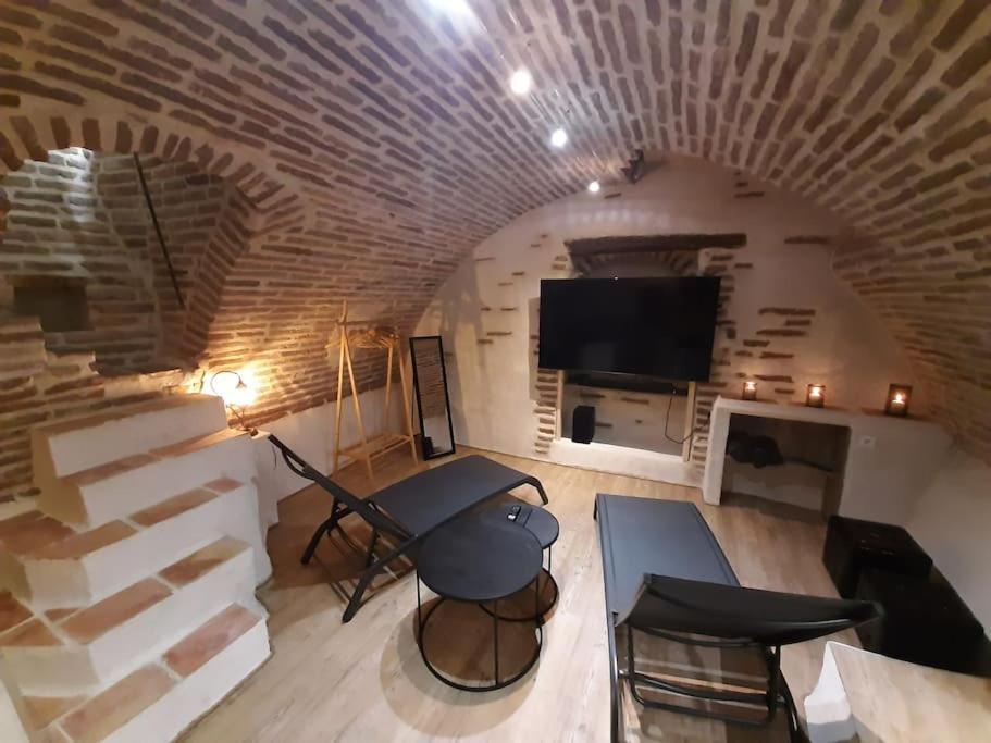 Studio Et Spa Privatif Le Puits De La Grace Albi Exterior foto